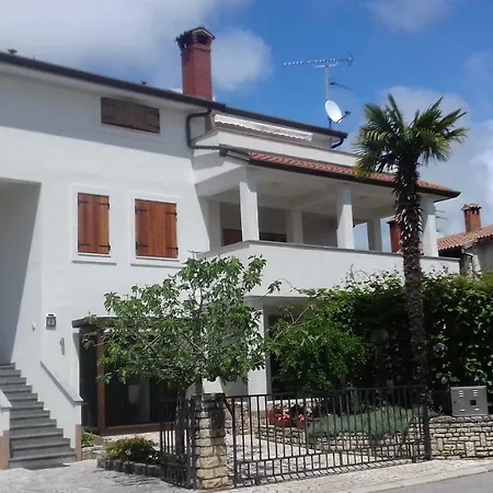 Apartment Dean Porec